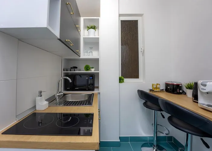 Metropole * 부쿠레슈티